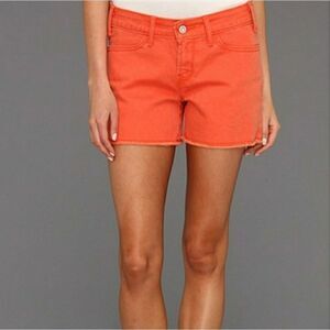 ☔️🔹️NWT Levi's Orange Raw Hem Denim Shorts Size 6/28